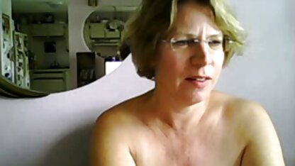 Fode a mulher porno brasileiros caseiros com óculos na boca no país