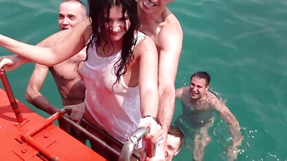 A Grande Esposa sénior leva a video brasileiro de sexo caseiro jovem BBC à frente do maridinho.