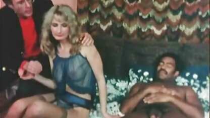 A Virgem alemã porno gratis brasileiro caseiro fode Silicone Hooker antes de cumshot nas Mamas.