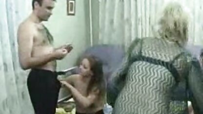 morena babe Bobbi Starr suga um grande galo preto na ver vídeo pornô caseiro brasileiro perfeição antes de XXX anal