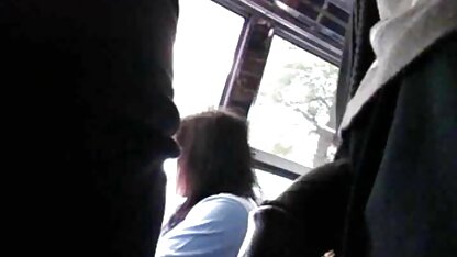 A adorável estudante Chinesa-she-creature Chupa vídeo pornô com novinha caseiro pilas
